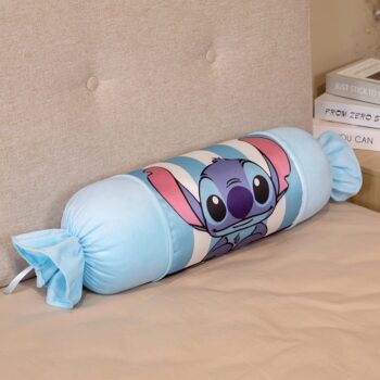 Coussin traversin en boudin bleu imprimé de Stitch