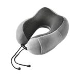 Coussin cervical pour le cou sur un fond blanc
