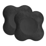 Deux coussins de yoga pour le genou et le coude de couleur noir.